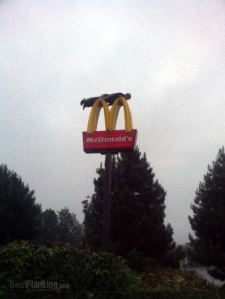 mcdonalds-planking-extreme